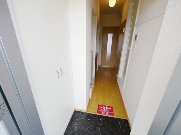 レオパレスプレミール中浦和IIの物件内観写真